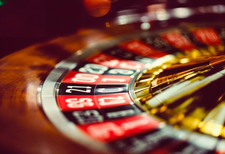 jkt303 login app interface showing live-dealer table and sportsbook markets